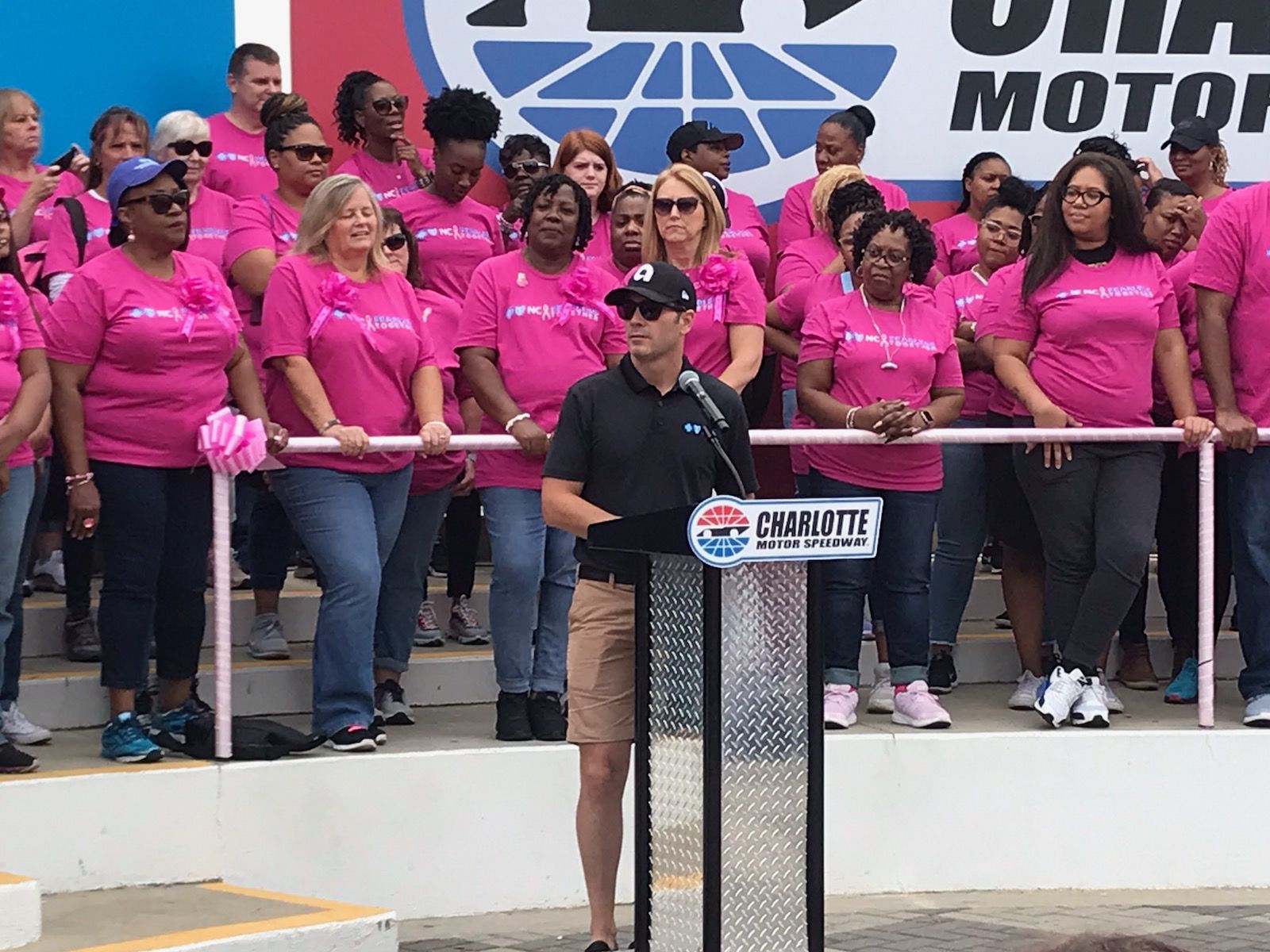 Paint Pit Wall Pink